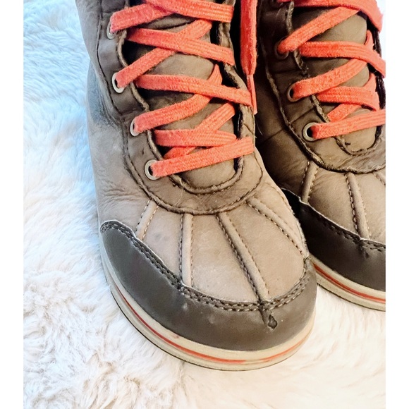 GUC | Columbia Winter Boots | Youth 2 | Omni-Tech Thermal Lining | Small Scuffs - Picture 9 of 12